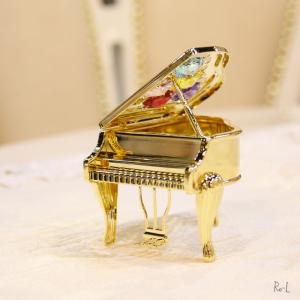 SWAROVSKI（スワロフスキー） クリスベア 置物 さくらんぼ Krisベア