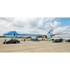 絵画風 壁紙ポスター (はがせるシール式) アメリカ合衆国大統領専用機 VC-25A エアフォースワン パノラマ キャラクロ 747A-007S1(1152mm×576mm)＜日本製＞｜real-inter