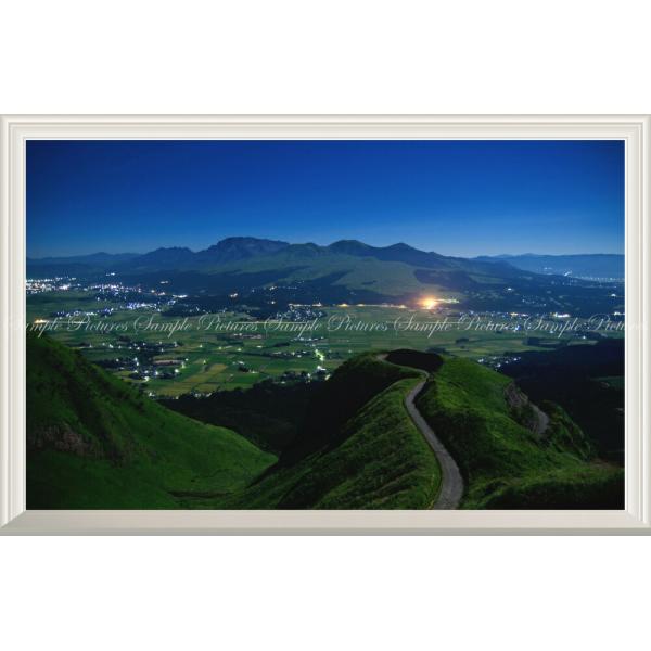 絵画風 壁紙ポスター (はがせるシール式) 阿蘇の夜景 阿蘇山 阿蘇五岳 外輪山 【扉なし窓仕様】 ...