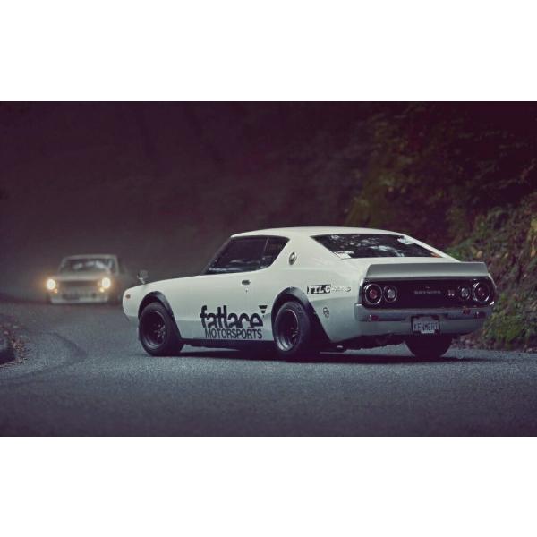 絵画風 壁紙ポスター (はがせるシール式) 日産 スカイライン 2000GT-R KPGC110型 ...