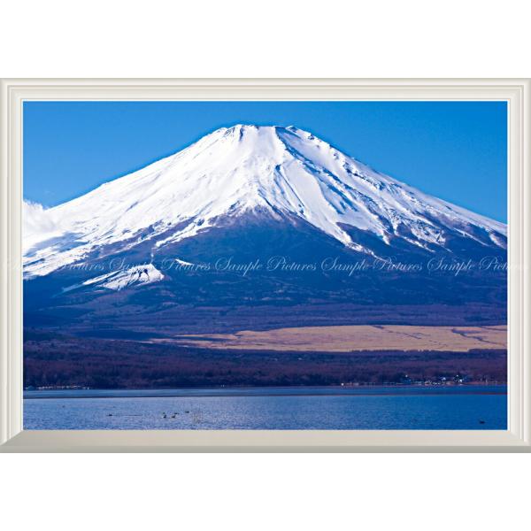 絵画風 壁紙ポスター (はがせるシール式) 冠雪の富士山と山中湖 白富士 裏富士【扉なし窓仕様】 キ...