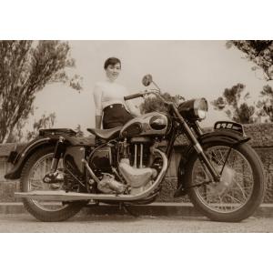 絵画風 壁紙ポスター (はがせるシール式) メグロ 500 Z7 スタミナ 1956