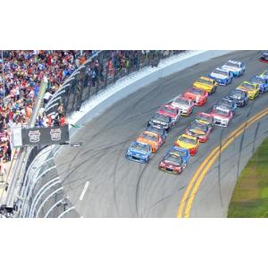 絵画風 壁紙ポスター (はがせるシール式) NASCAR デイトナ 500 ナスカー アメリカ最大 レース キャラクロ RNAS-001W1(ワイド版 921mm×576mm)＜日本製＞