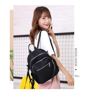 バック レディースリュックサック 軽量撥水 コンパクト バックパック 通勤 おしゃれ かわいい Ｖ字キルト