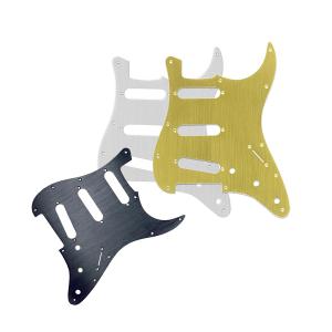 金属風ストラトSSSアセンブリ　CS69復刻　高品質　アルミピックガード＆カバー SSS '50s Fat CS Pickguard, Strat Pre-Wired ) フェンダー ( FENDER ギター