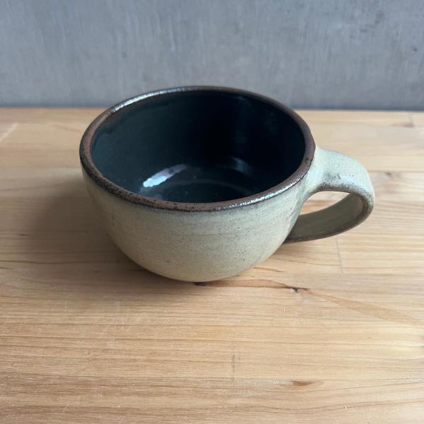 小石原焼 やままる窯 内黒スープカップ / ベージュ×ブラックのモダン陶器 具沢山のスープやサラダに
