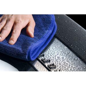 ジーオン GYEON　シルクドライヤーMサイズ　操作性と吸水性抜群の洗車タオル　洗車　タオル　拭き上げ　吸水　マイクロファイバー　高性能　高品質