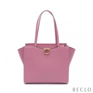 サルヴァトーレフェラガモ ガンチーニ ショルダーバッグ ブラック  