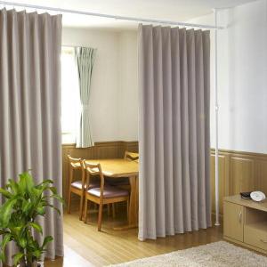 カーテンレール つっぱり棒 シングル 突っ張り カーテンレール 一般伸縮レール 穴あけ不要 簡単取り付け 突っ張りカーテンレール 1 9m 190cm用 エア リゾームインテリア 通販 Paypayモール