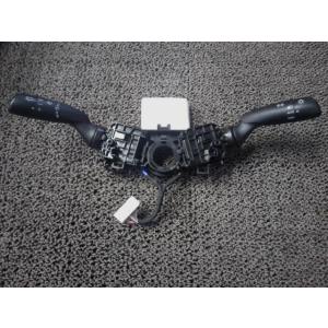 トヨタ 純正 アクア 《 MXPK16 》 ライトスイッチ 84329-K0010 P11700