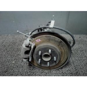 プリウス DAA-ZVW50 右リアナックルハブ  4X1 42304-47050