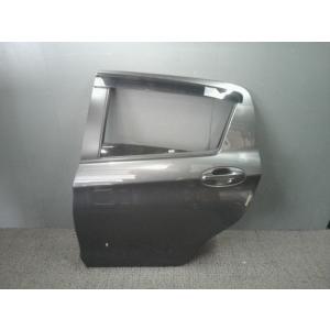 ヴィッツ DBA-NSP130 左リアドア  1G3 67004-52440