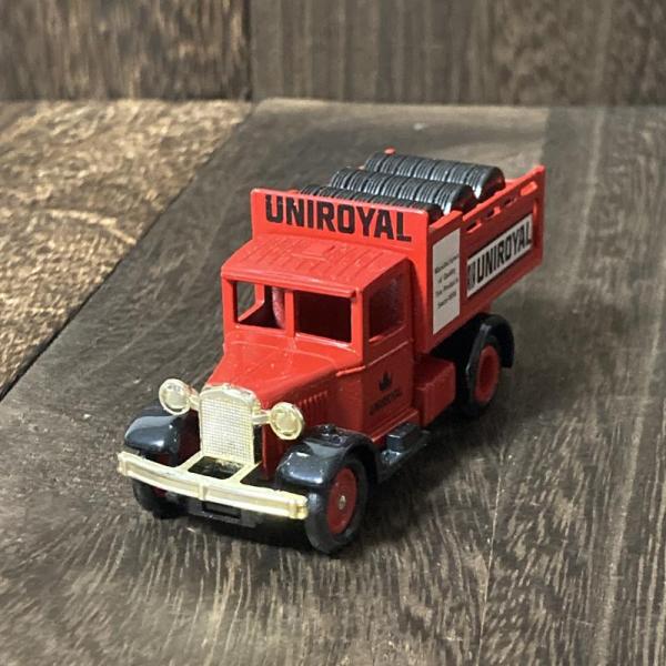 LLEDO DAYS GONE デイズゴーン　レド　ミニカー　Ford　トラック　レッド