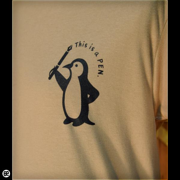 This is a PEN：サファリ：Tシャツ