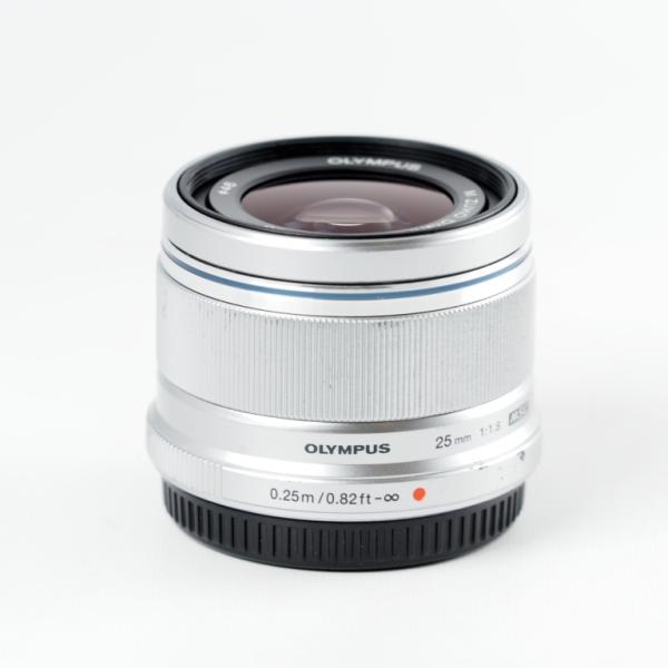 OLYMPUS M.ZUIKO DIGITAL 25mm F1.8 シルバー マイクロフォーサーズ用...