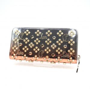 Christian Louboutin（クリスチャンルブタン）パネトーネ 長財布 ラウンドファスナー スタッズ メタリック ゴールド金具 レディース