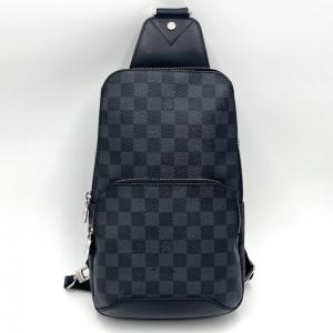 LOUIS VUITTON（ルイヴィトン）アヴェニュー・スリングバッグ ダミエ・グラフィット メンズ ボディバッグ ブラック