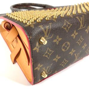 LOUIS VUITTON ルイヴィトン M4...の詳細画像5