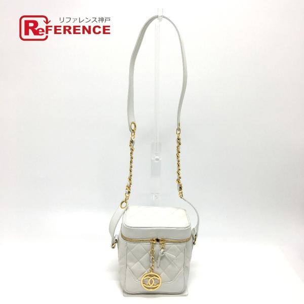 CHANEL シャネル CCチャーム マトラッセ バニティ ショルダーバッグ ラムスキン ホワイト ...