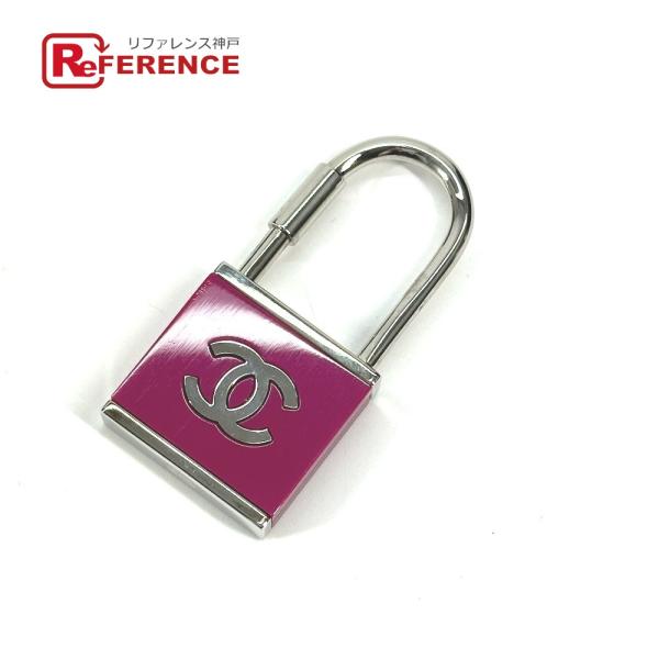 CHANEL シャネル CC ココマーク ロゴ 鍵 KEY型 02C チャーム ピンク レディース【...