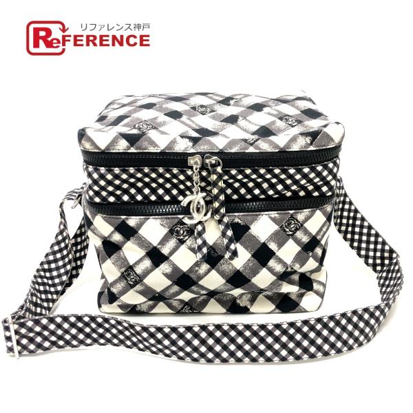 CHANEL シャネル クーラーバッグ 保冷バッグ チェック ココマーク ショルダーバッグ ホワイト...