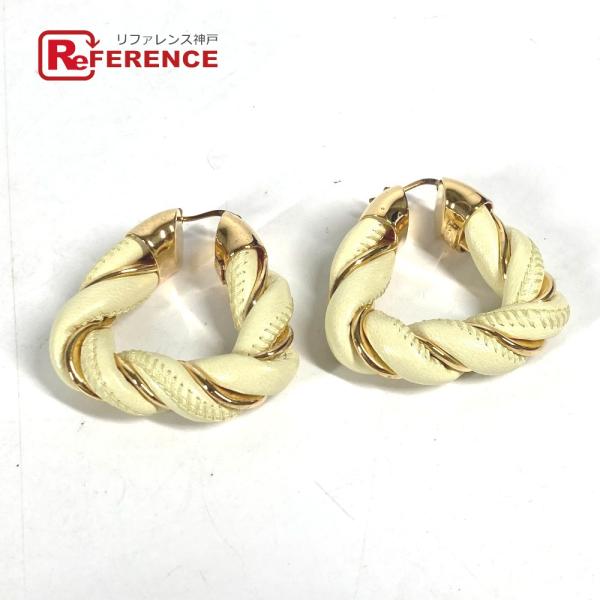 新品同様 BOTTEGA VENETA ボッテガヴェネタ ツイスト トライアングル フープピアス　 ...