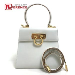 Salvatore Ferragamo サルヴァトーレフェラガモ 21-2193 ガンチーニ