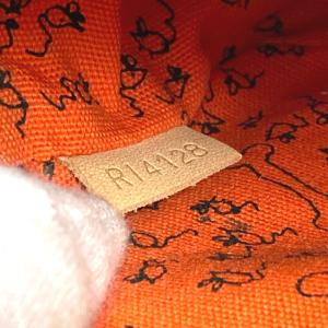 LOUIS VUITTON ルイヴィトン M4...の詳細画像5