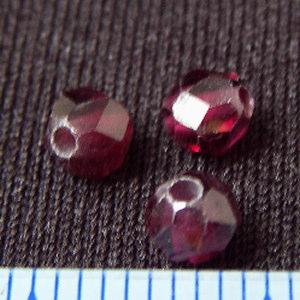 ガーネット(石榴石)・丸カット4mm・1個 天然...の商品画像