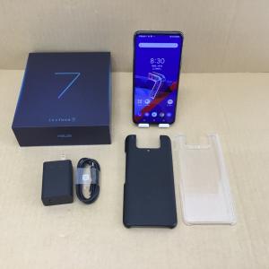 SIMフリー ＡＳＵＳ スマホ ZS670KS-BK128S8 ZENFONE7 8GB 128GB 6.67インチ Android10 カメラ ブラック 付属品付き｜rehan-computergarage