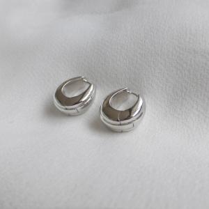 TOM WOOD TOMWOOD トムウッド ピアス Ice Hoop Small Gold