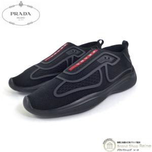 PRADA（プラダ） メタル キーリング ロゴ チャーム キーホルダー M713