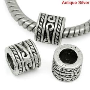 メタルビーズ50個パック（アンティークシルバーカラー）クールで可愛いフラワー模様　メインパーツにもな...