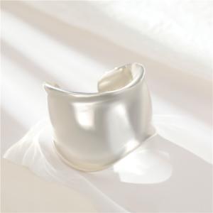 シルバー バングル シンプル ニュアンス ぷっ...の詳細画像4