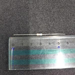 カーボン皮膜抵抗器 1/4w・6.8kΩ 5%...の詳細画像1