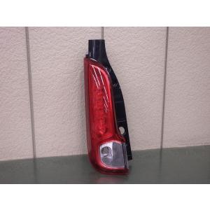 スズキ 純正 スペーシア 《 MK94S 》 右テールランプ P61200-25004414
