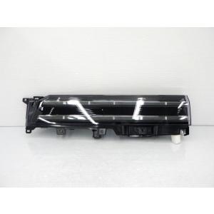 ヴォクシー T104162 80系 後期 左テールランプ KOITO 28-243 ZRR80