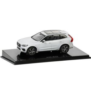 ボルボ特注 Paudi model 1/18 ボルボ Volvo XC40 R-DESIGN ホワイト