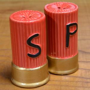 調味料入れ 手榴弾 プラスチック 赤 黄 2個セット コンディメント