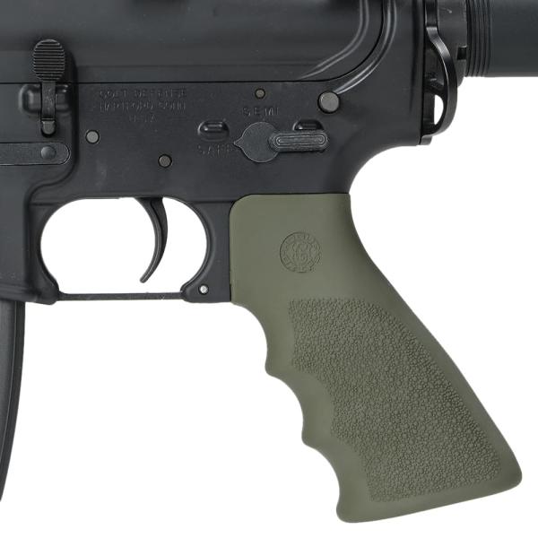 HOGUE ガングリップ AR15/M4/M16用 ラバー製 ビーバーテイル無し フィンガーグルーブ...