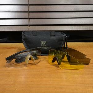 米軍放出品 REVISION シューティンググラス MVD 防弾 ブラックフレーム
