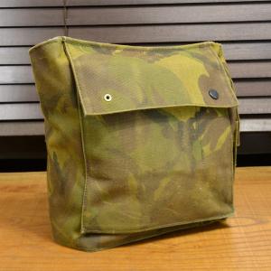オランダ軍放出品 ガスマスクバッグ DPM迷彩 ベルトループ付き  軍払い下げ品 ガスマスクポーチ クラッチバッグ