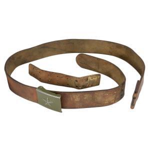 チェコ軍放出品 レザーベルト フック式 ベルト穴隠しあり スターエンブレム