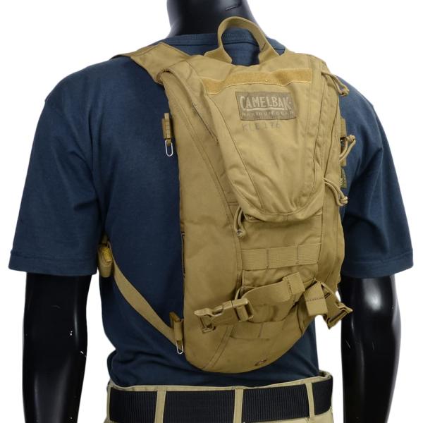 オランダ軍放出品 ハイドレーションキャリア CAMELBAK製 コヨーテタン [ 難あり ] キャメ...