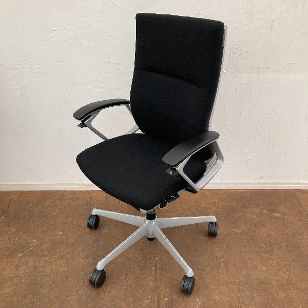 中古 OKAMURA オカムラ オフィスチェア 肘あり デューク DUKE ブラック デスクチェア ...