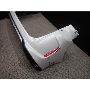 フリード 6AA-GB7 リアバンパーASSY...の詳細画像4