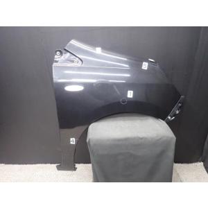 ピクシスエポック DBA-LA300A 右フロントフェンダー X07  53811-B2631