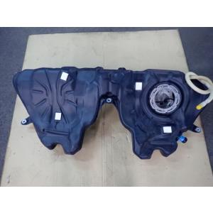 BMW 5シリーズ DBA-XG20 フューエルタンク 300  16117268031