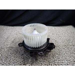 NV100クリッパー 3BD-DR17V ヒーターブロアモーター 26U  27226-4A00L