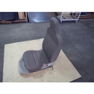 NV100クリッパー 3BD-DR17V ドライバーシート 26U